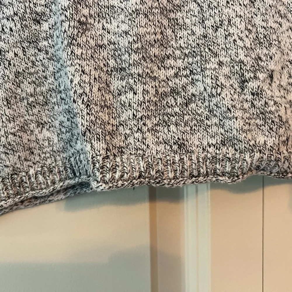 Madewell short sleeve light-weight sweater. Size XS. - Picture 3 of 7